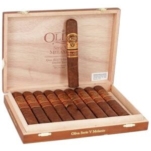 oliva series v melanio double toro.jpg