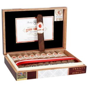 rocky patel sun grown maduro robustos.jpg