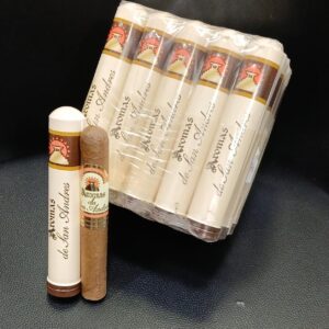 Home aromas de san andres robustos tubos