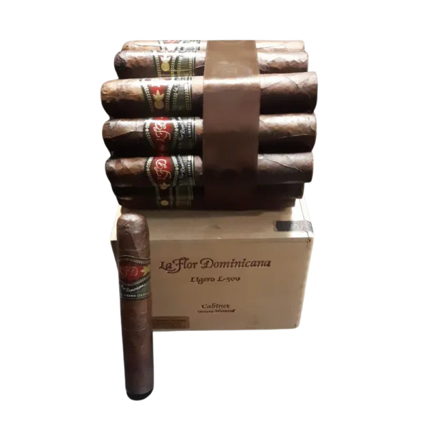 La Flor Dominicana Ligero L500 Cabinet Oscuro
